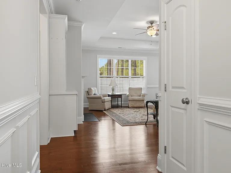 3702 Cinnamon Fern Dr — Photo 6