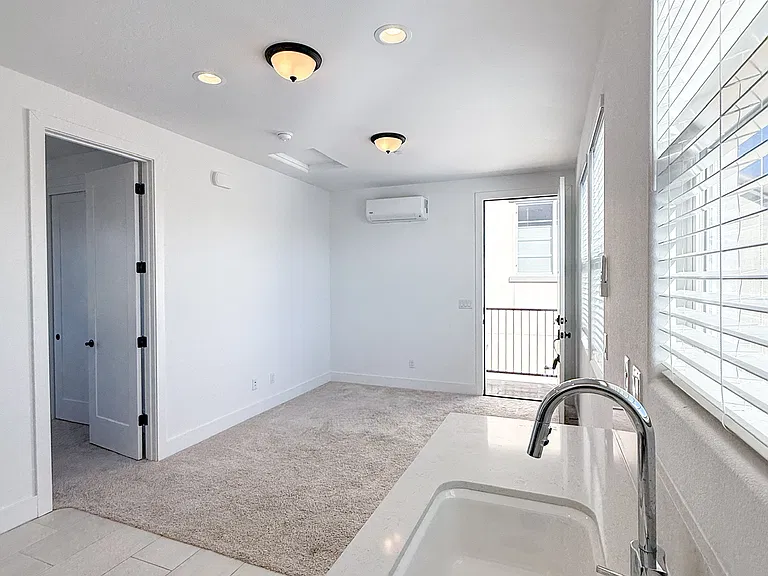 3732 Park Ridge Ln — Photo 13
