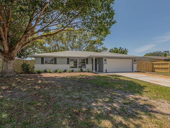 3rd image of 1782 Elm Dr