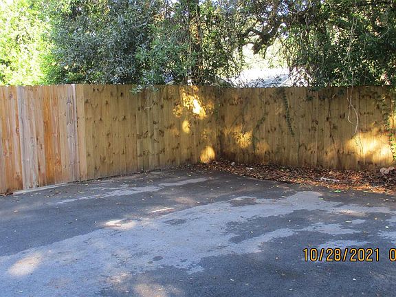 5th image of 1145 N Green St