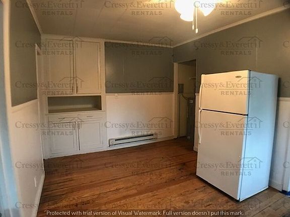 4th image of 205 E Dewey St #2W