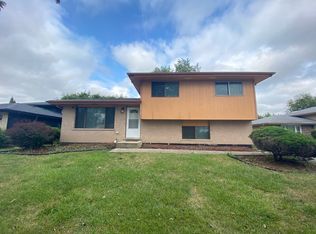 18710 Willow Ave, Country Club Hills, IL 60478