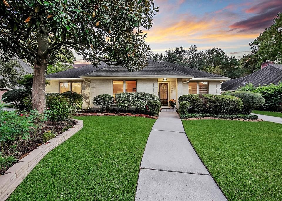 1st image of 3906 Garden Lake Dr