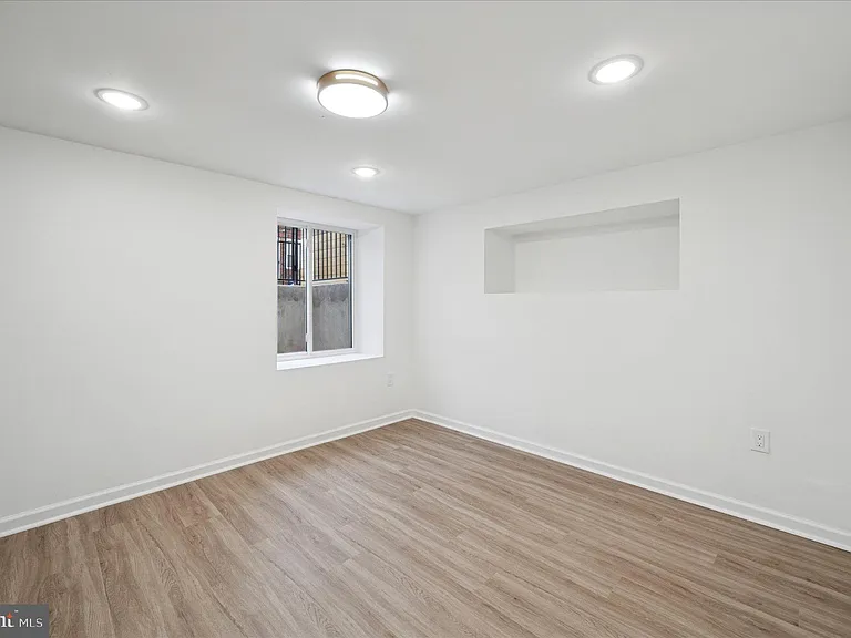 2553 S Dewey St #1 — Photo 10