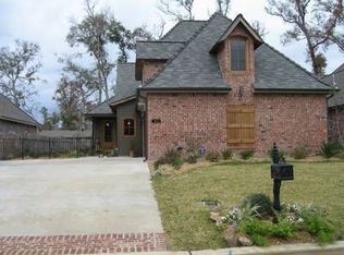 912 Chartres St, Lake Charles, LA 70605