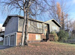 10607 Chain Of Rock St, Eagle River, AK 99577