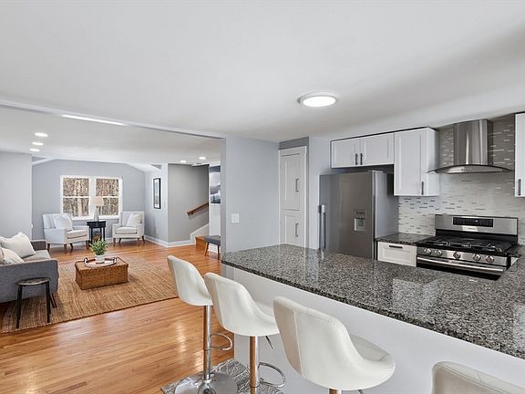 5th image of 18 Hayward Rd