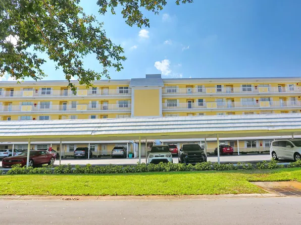 300 John F Kennedy Drive #307, Atlantis, FL 33462