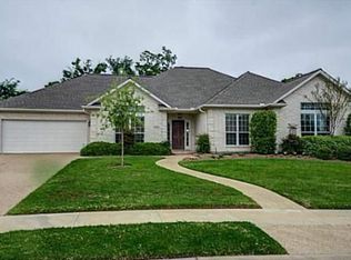 9302 Chadwick Ln, College Station, TX 77845