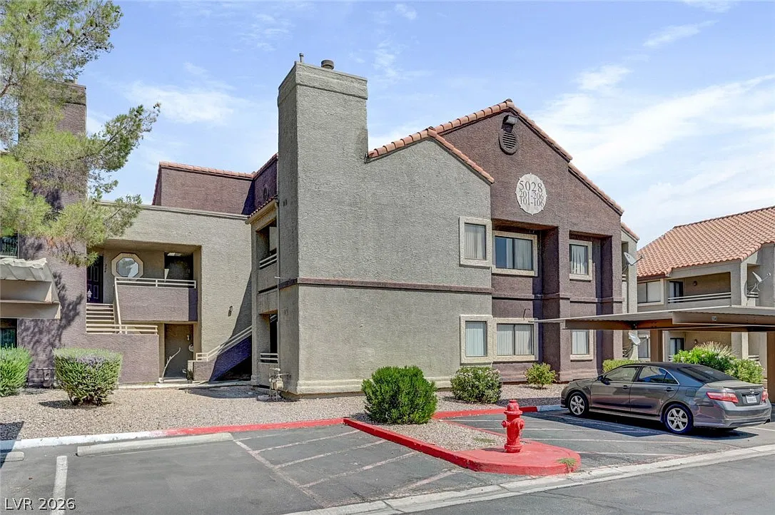 2 bed, 2.0 bath, 1091 sqft, $1,395 — Photo 1