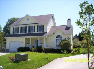 12104 Mabledon Ct, Raleigh, NC 27613