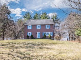 22 Governors Ln, Bethel, CT 06801