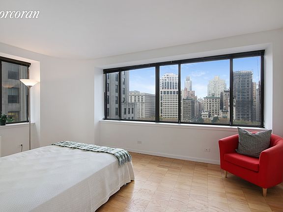 4th image of 45 E 25th St APT 16B