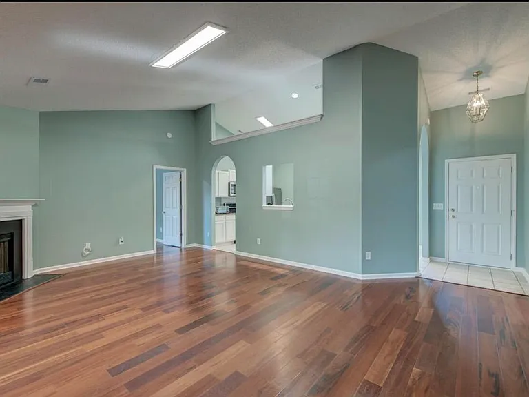 7186 Windmill Creek Rd — Photo 9