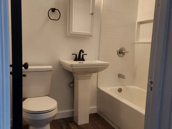 412 W Central Ave, Arkansas City, KS 67005