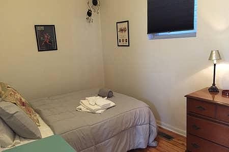 3rd image of 3123 W Homer St #1