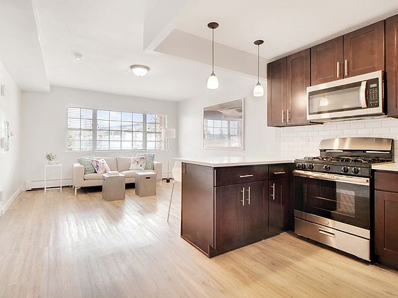 5th image of 307 Beach 65th St Unit 1