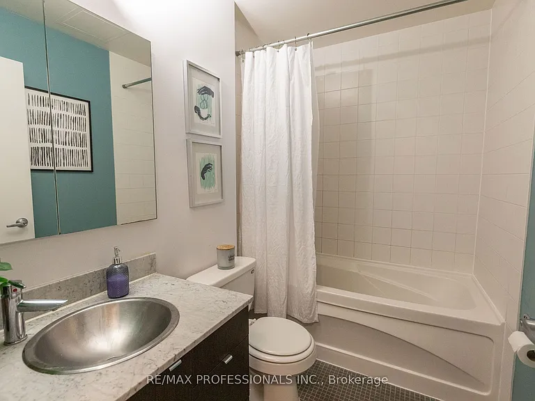 33 Lombard St N #1405 — Photo 9
