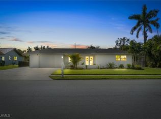 1034 El Rio Ave, Fort Myers, FL 33919