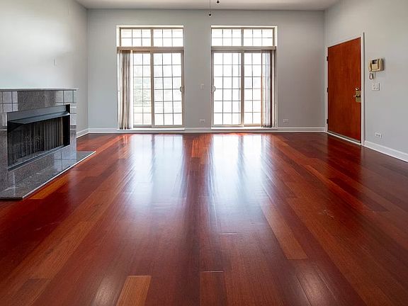 3rd image of 5614 N Jersey Ave #2N