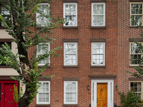 13 Commerce Street image 1 of 12