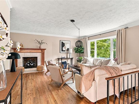 5th image of 3194 Isoline Way SE