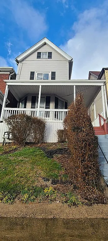 528 4th St photo 1