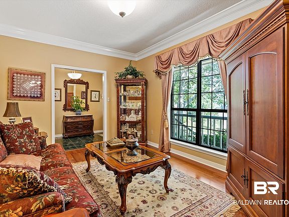 5th image of 7360 Bridgewood Ct