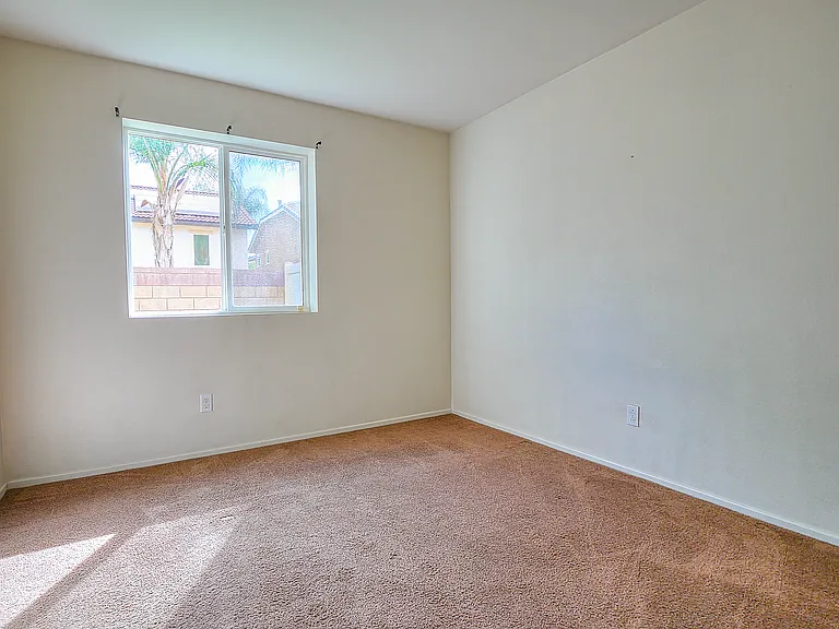 34212 Woodmont #1 — Photo 37