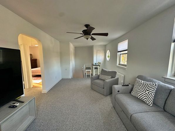 25406 73rd Rd FLOOR 2