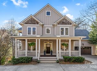 18 White Ash Dr, Asheville, NC 28803
