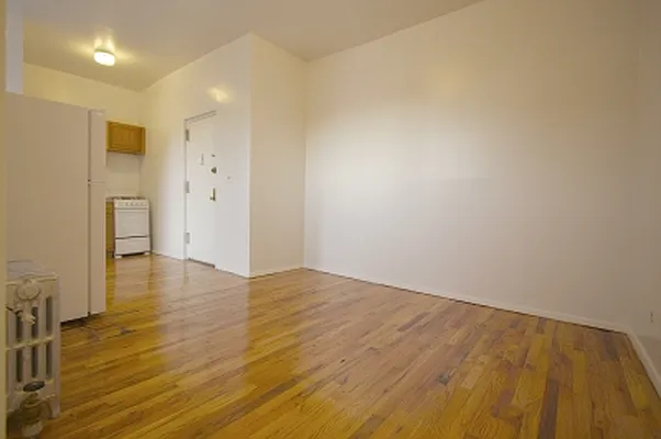 Rented by Citi Habitats | media 44