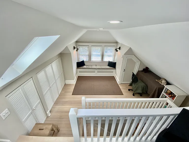 24 Alden Ave — Photo 5