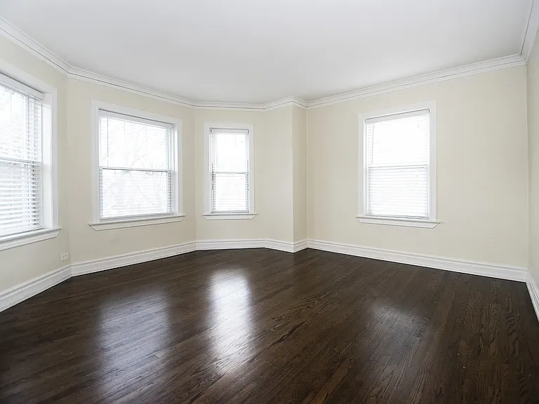 3702 N Hoyne Ave #3 — Photo 2