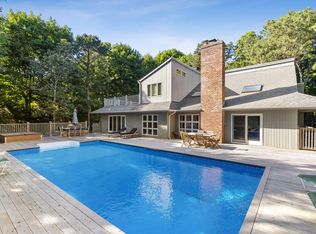 4 Cedarfield Ln, Westhampton, NY 11977