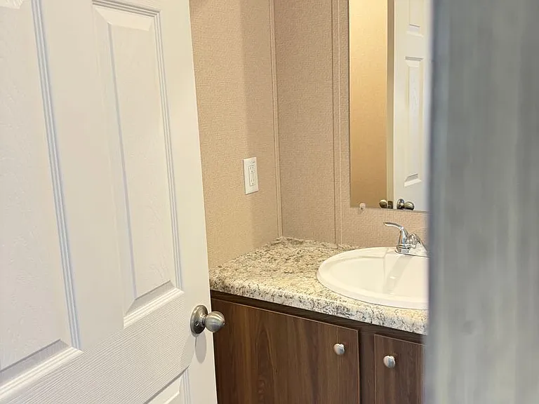 10036 Pamela St — Photo 15