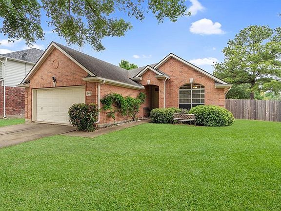 2nd image of 8619 Majesticbrook Dr