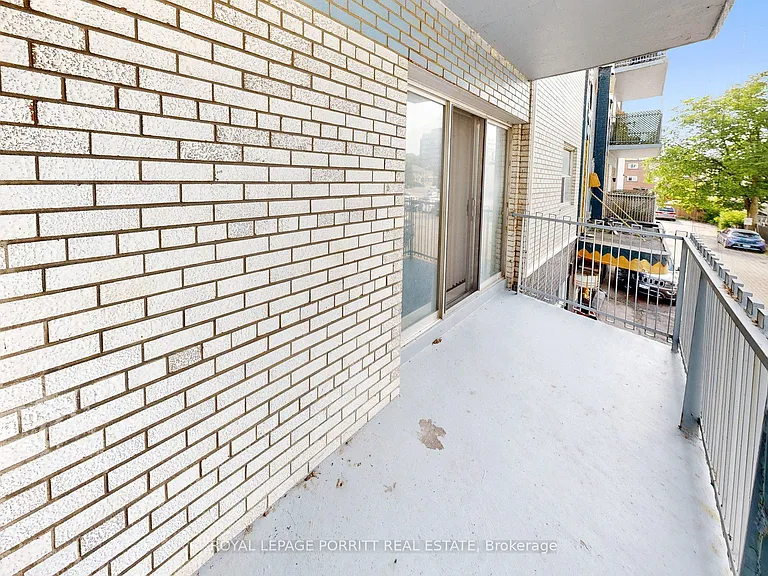 4 Superior Ave #8 — Photo 19