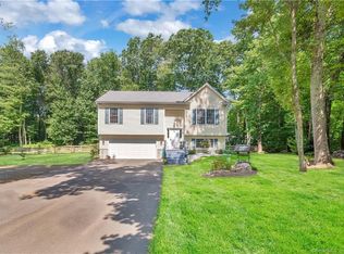 30 Skinner Rd, Colchester, CT 06415