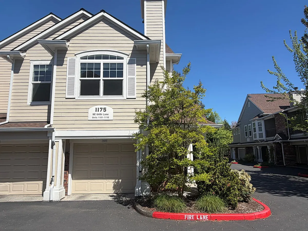 Building Photo - 1175 NE 64th Ln #1109