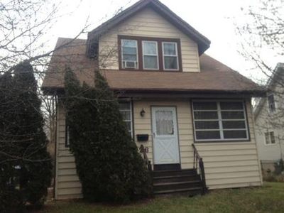 26 Elizabeth St, South Bound Brook, NJ, 08880