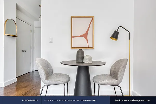 Rented by The Blueground | media 51