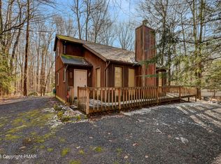 1327 Pine Cone Rd, Pocono Pines, PA 18350
