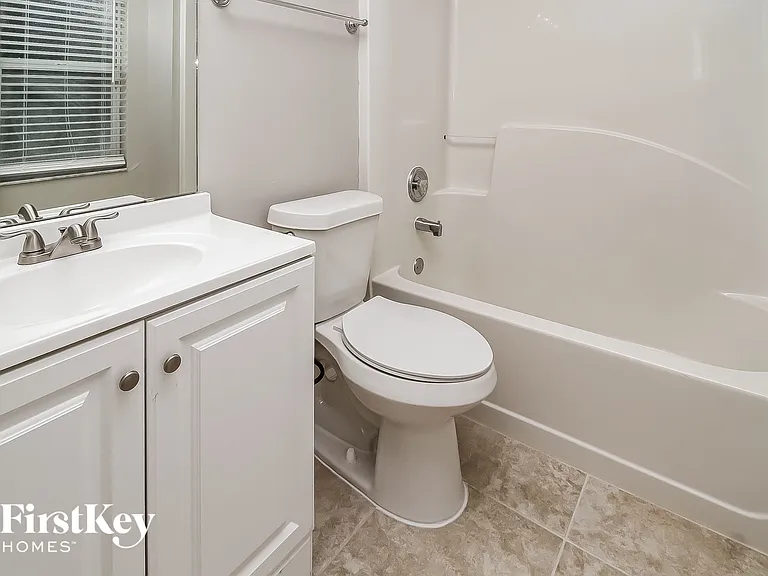 2826 Redbud Ct — Photo 10