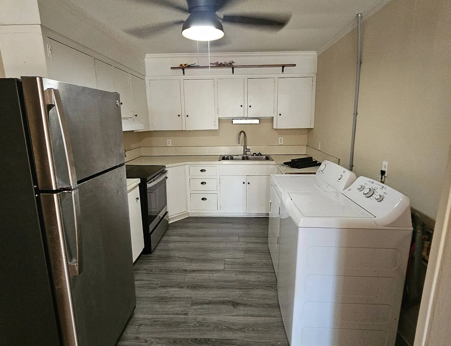 404 Market Street - C — Photo 1