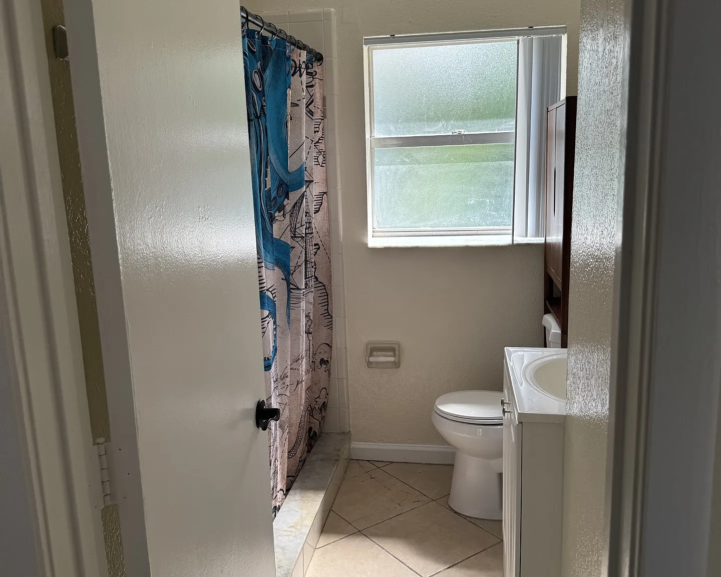 2 bed, 740 sqft, $1,700 — Photo 2