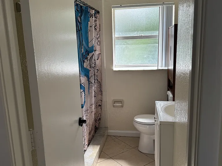 808 S Miramar Ave #6 — Photo 2