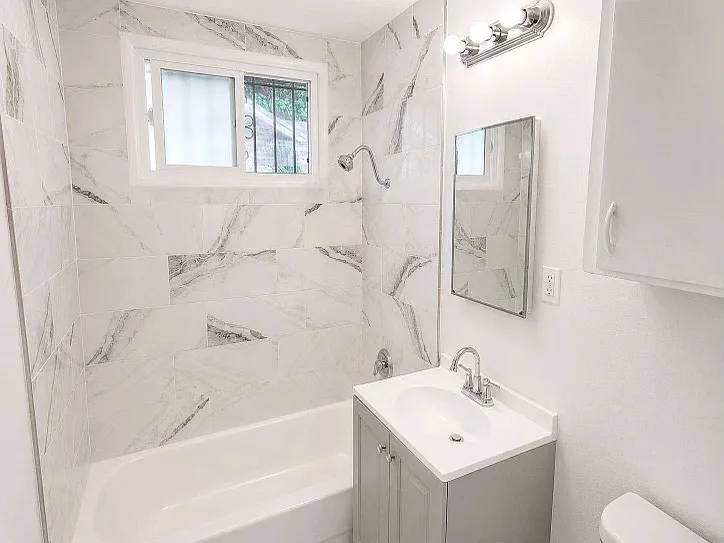 2 bed, 800 sqft, $2,500 — Photo 3