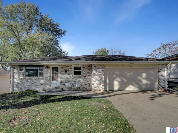 4721 S 57th St, Lincoln, NE 68516