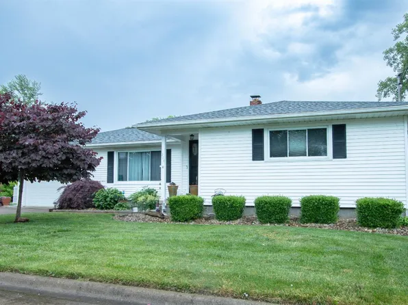 214 1st St, Huron, OH 44839